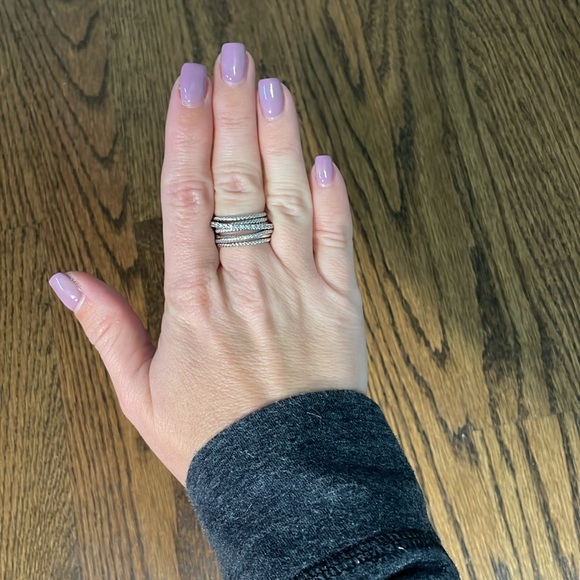 David Yurman Crossover Ring - Sterling Silver with Diamonds - Picture 2 of 3